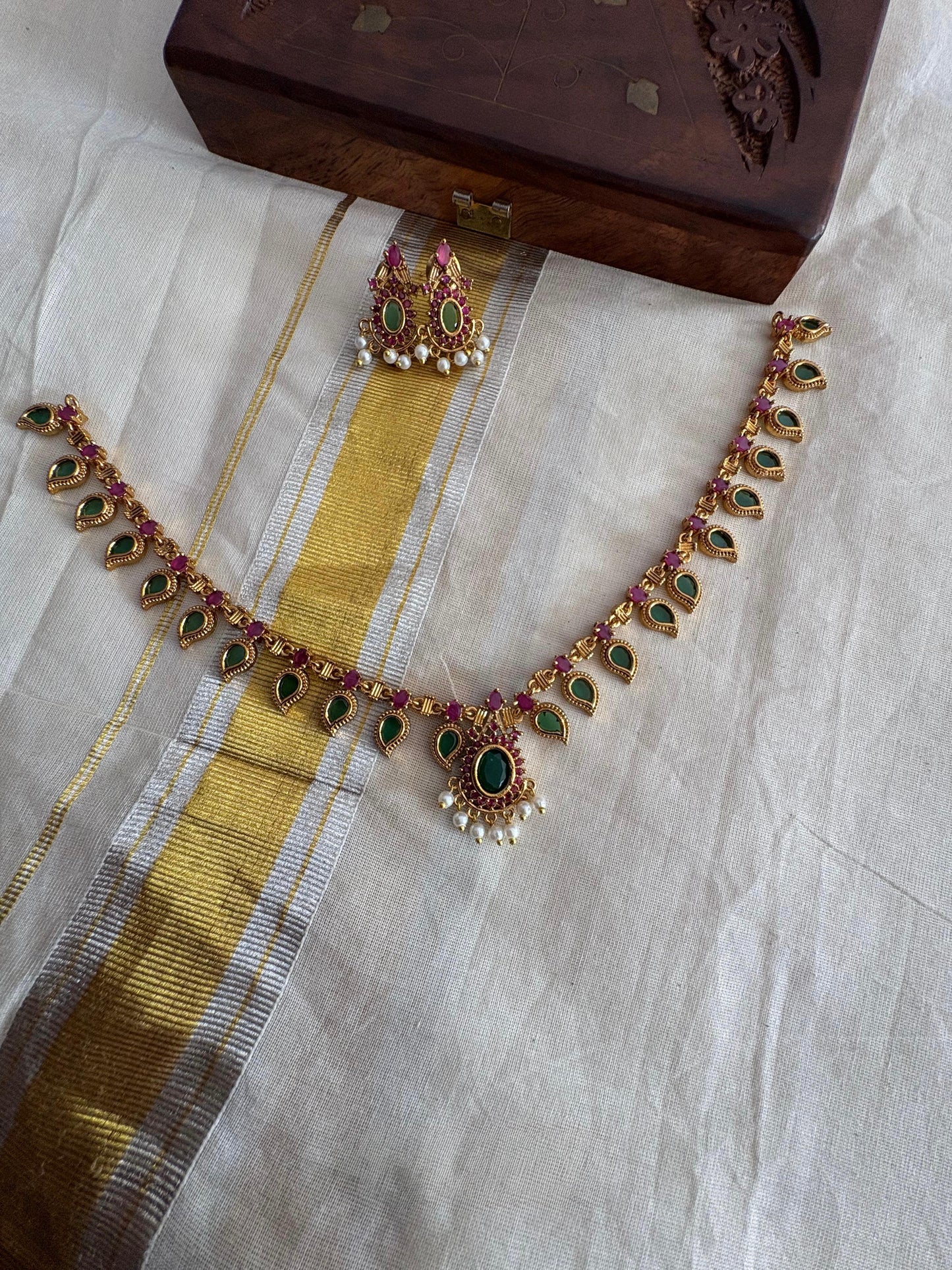 Arati Podi Inspired Necklace