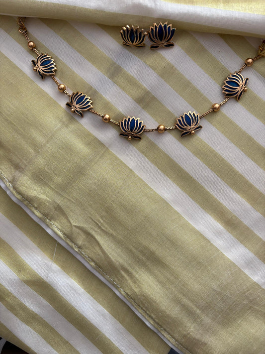 Lotus Necklace